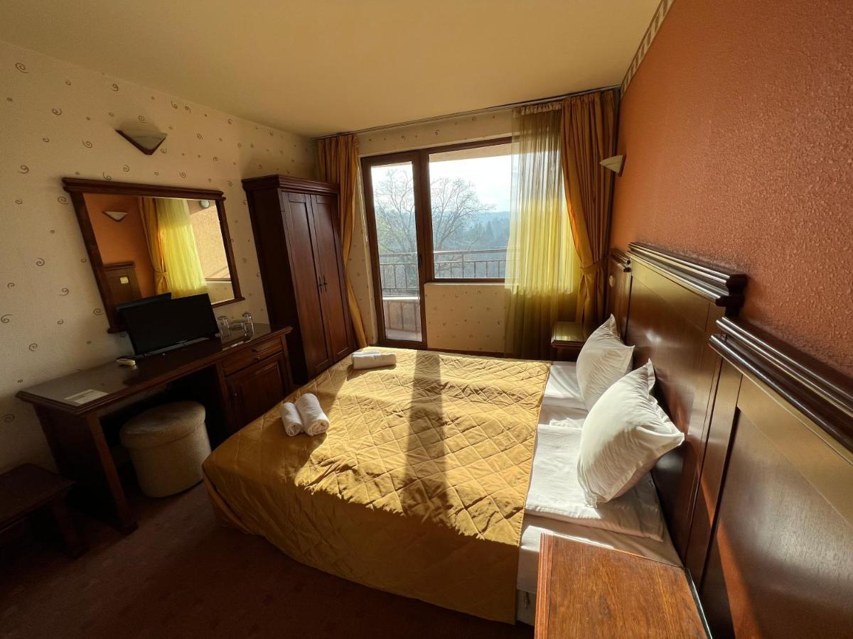 Hotel Bolyari Veliko Tŭrnovo Exterior photo