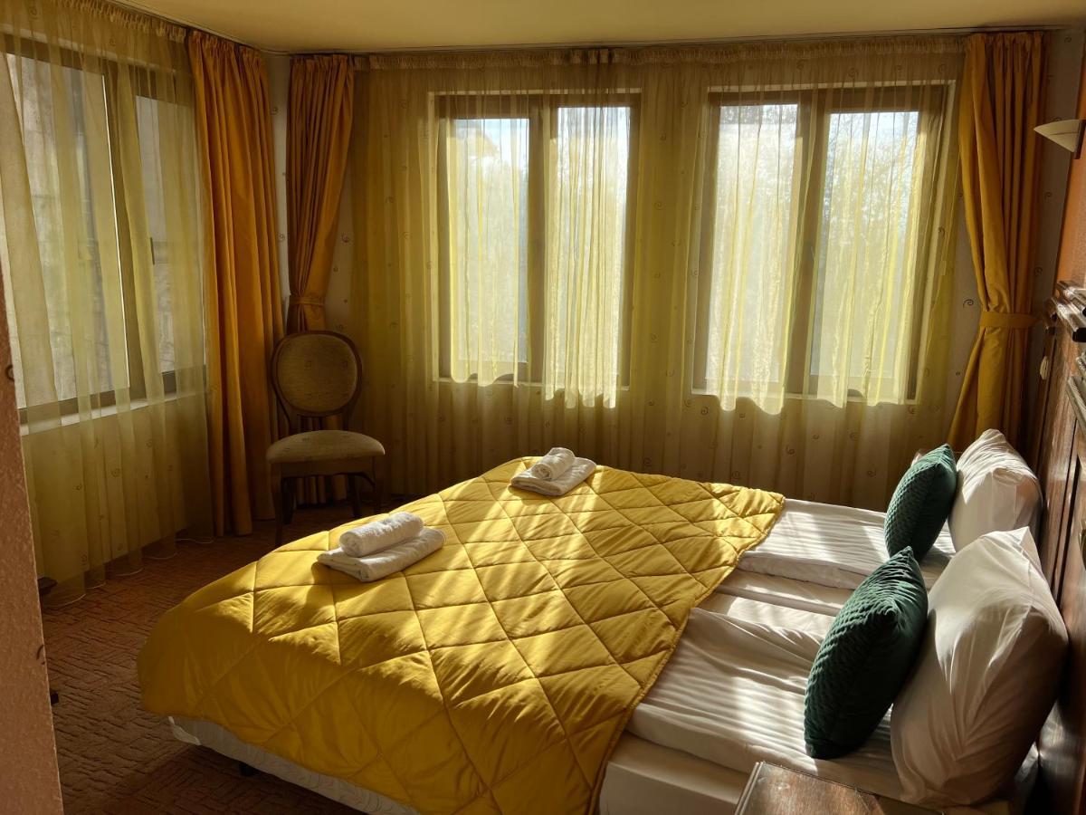 Hotel Bolyari Veliko Tŭrnovo Exterior photo