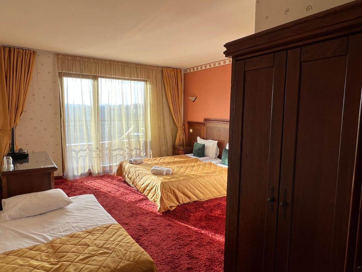 Hotel Bolyari Veliko Tŭrnovo Exterior photo